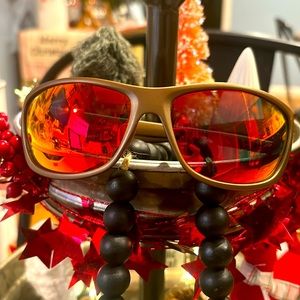 Men’s gold sunglasses